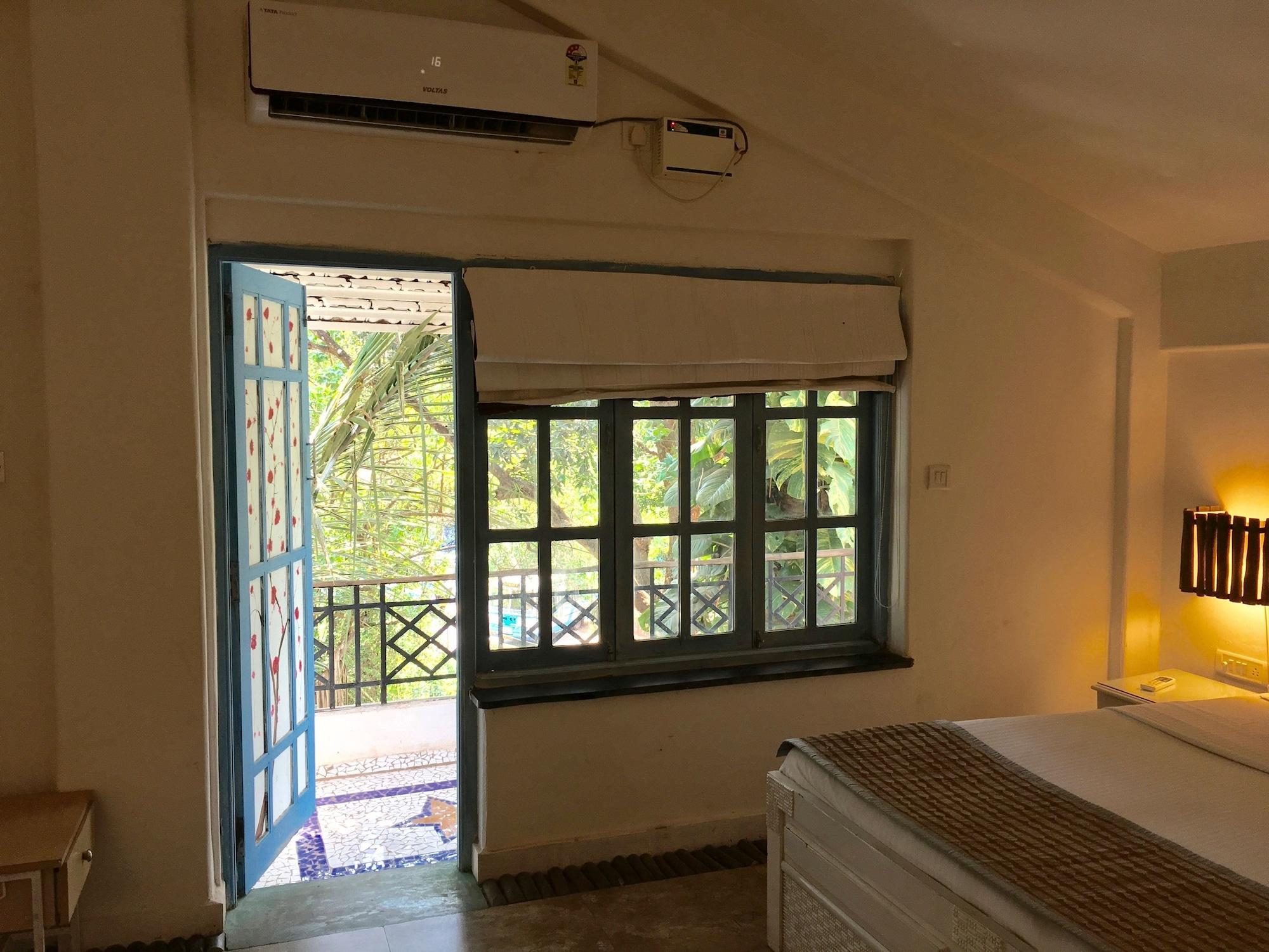 Eros Boutique Hotel Baga Exterior photo